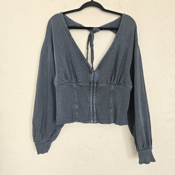 Anthro PILCRO Open Back Blue Long Sleeve Sweatshirt Crop Top, XL - Picture 2 of 11